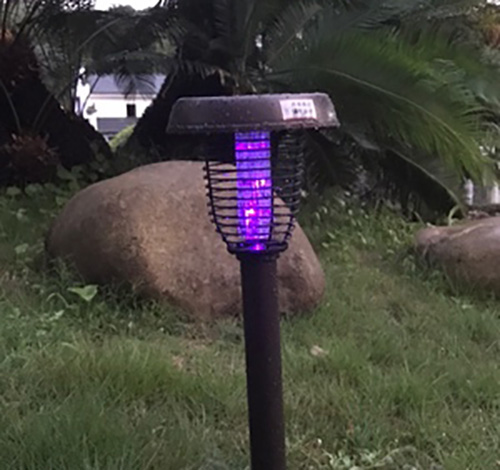 滅蚊燈選購指南：吸入式VS電擊式，哪種更適合你